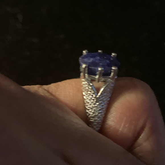 Diamond & Sapphire Ring - Picture 2 of 4